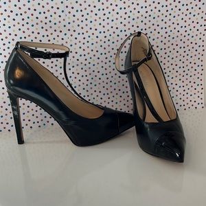 Nine West Black Leather Pump size 8